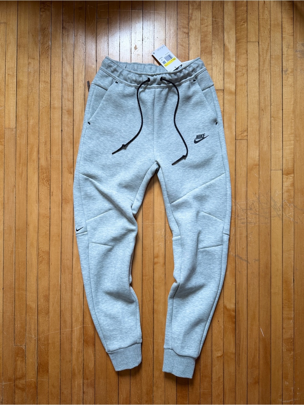 NWT Nike Tech Fleece Joggers Men’s Gray Sz. S
